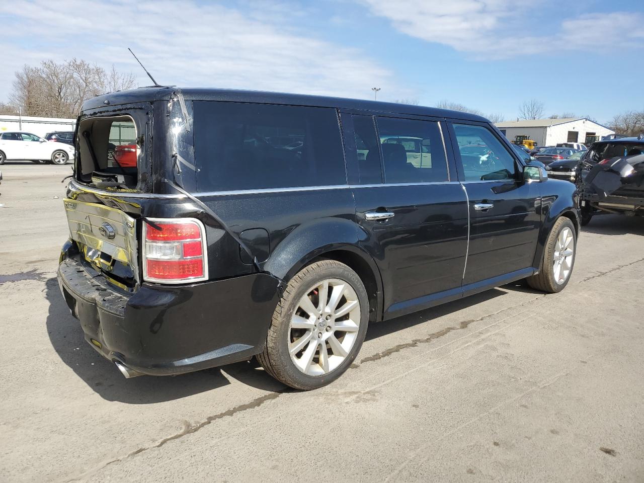 2FMHK6DT7BBD01947 2011 Ford Flex Limited