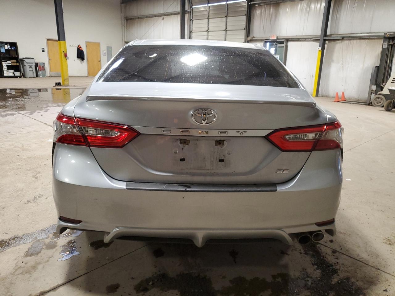 4T1B11HK4JU674479 2018 Toyota Camry L