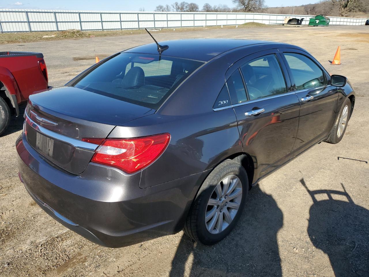 2014 Chrysler 200 Limited vin: 1C3CCBCG1EN192343