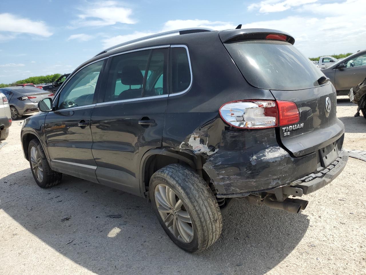 WVGBV7AX1GW529006 2016 Volkswagen Tiguan S