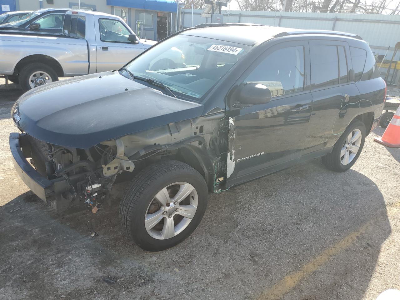 2015 Jeep Compass Latitude vin: 1C4NJDEB6FD105468