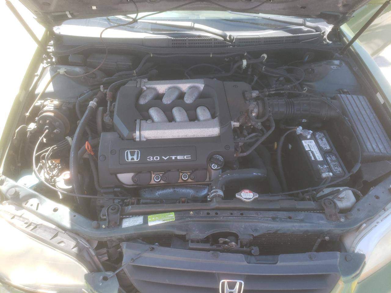 1HGCG225XYA038999 2000 Honda Accord Ex