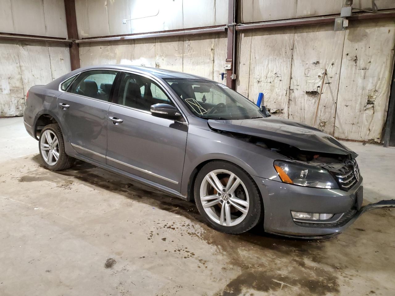 1VWCM7A31DC004739 2013 Volkswagen Passat Sel