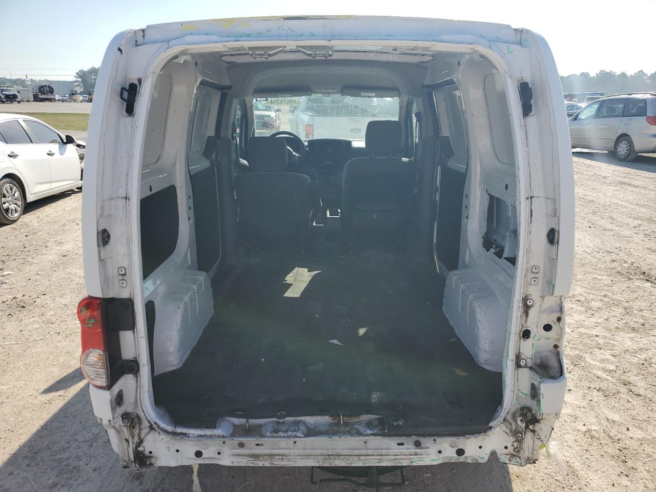 3N6CM0KN8HK711084 2017 Nissan Nv200 2.5S