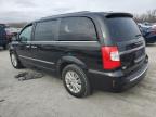 CHRYSLER TOWN & COU photo