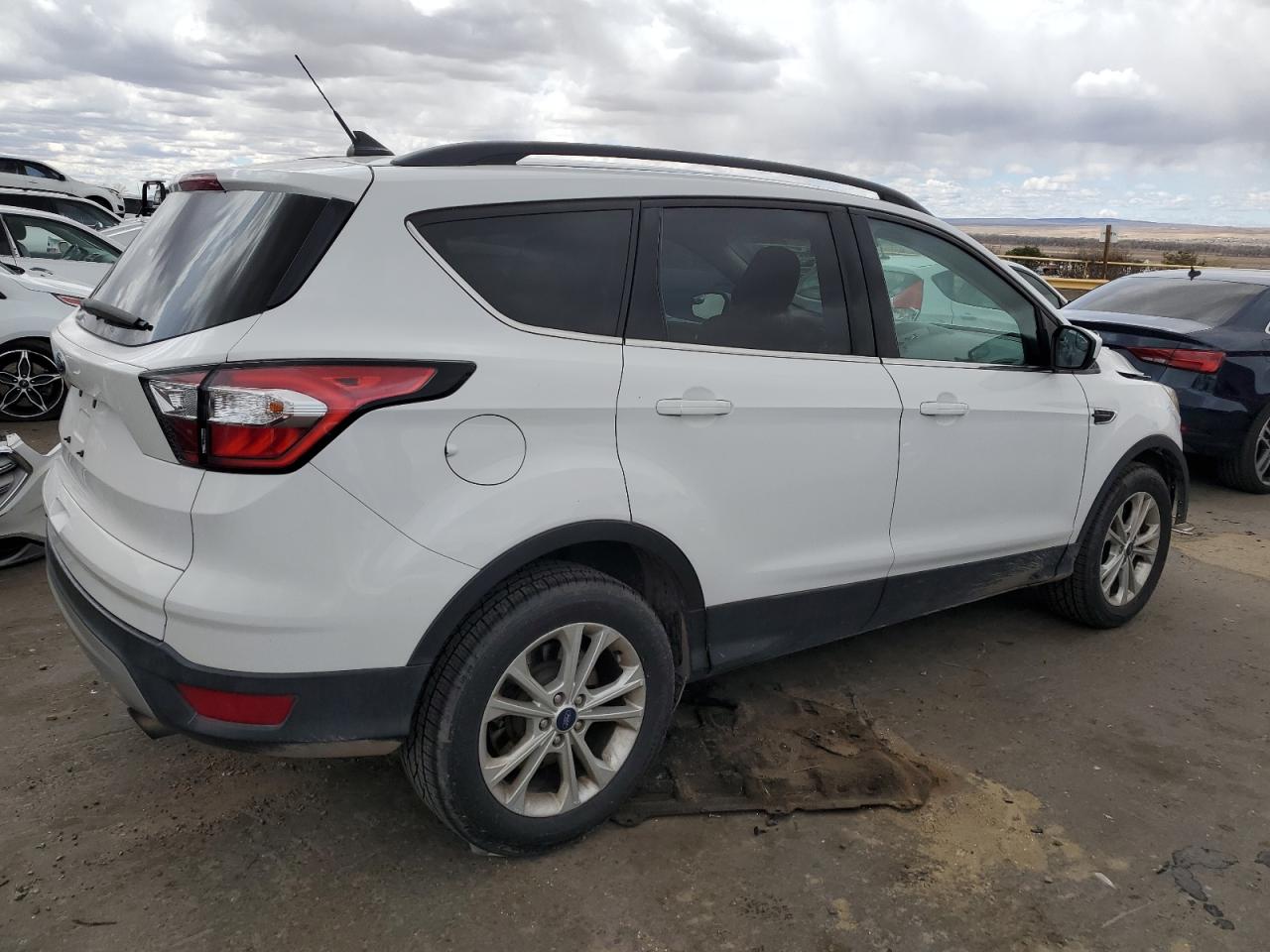 2018 Ford Escape Se vin: 1FMCU9GD0JUC20503