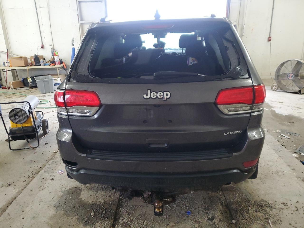 1C4RJEAG4HC763419 2017 Jeep Grand Cherokee Laredo