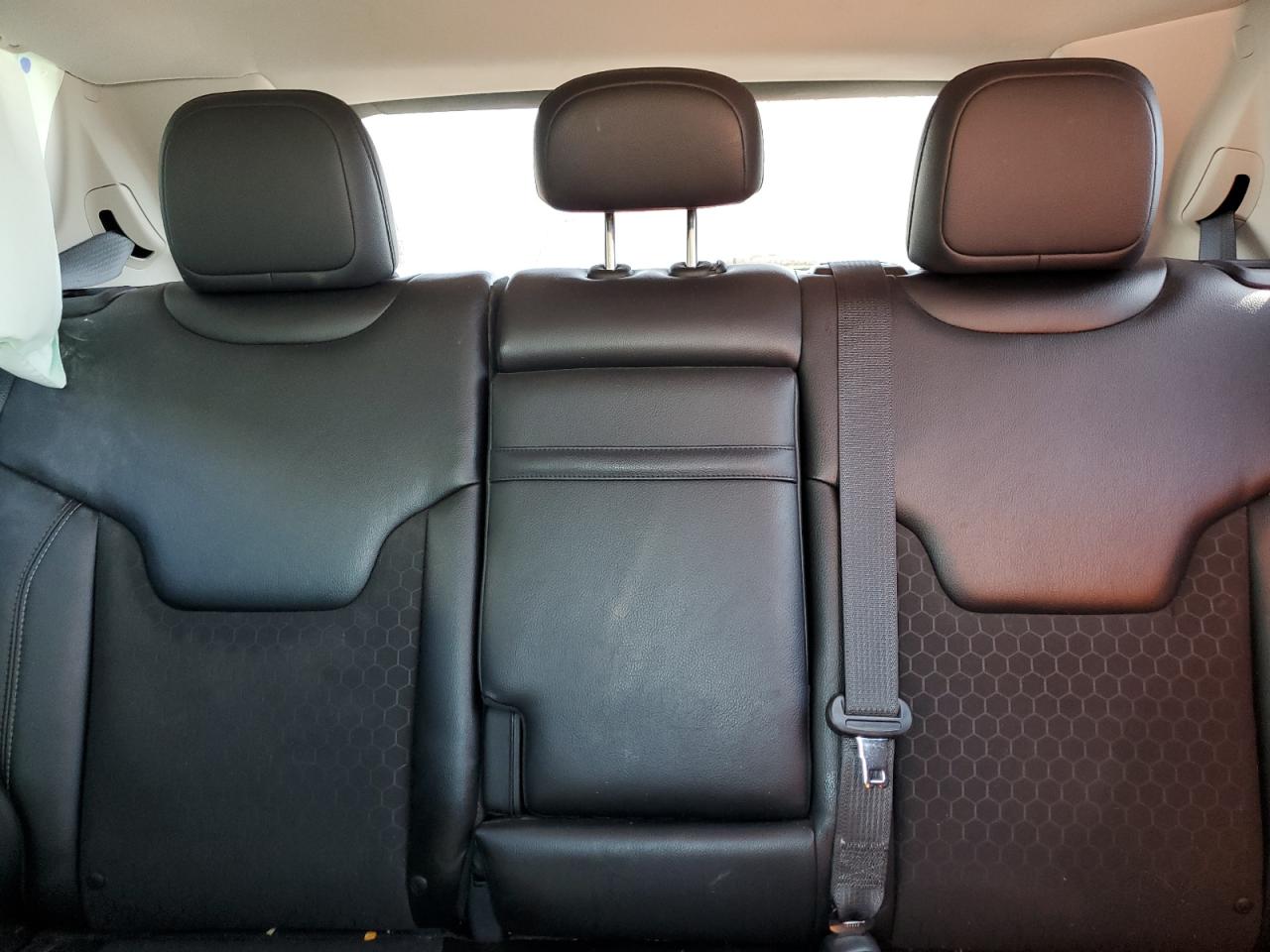 3C4NJDBB2JT326248 2018 Jeep Compass Latitude