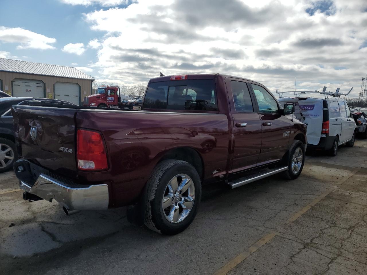 1C6RR7GT8HS742563 2017 Ram 1500 Slt