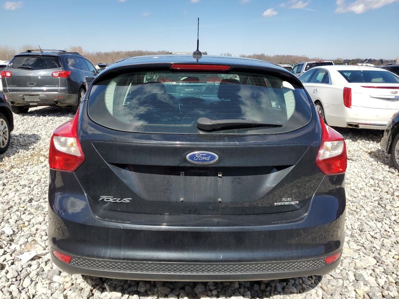 1FADP3K21EL338161 2014 Ford Focus Se