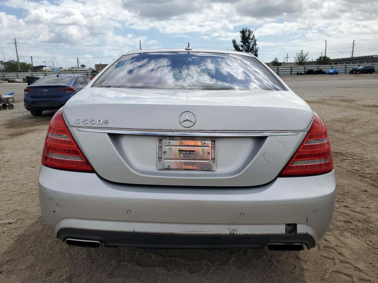 WDDNG7BB2BA403845 2011 Mercedes-Benz S 550