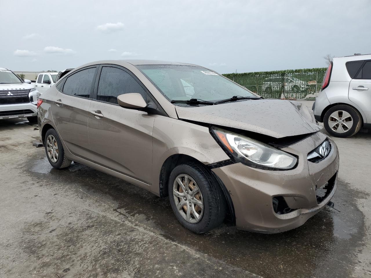 KMHCT4AE2DU394357 2013 Hyundai Accent Gls