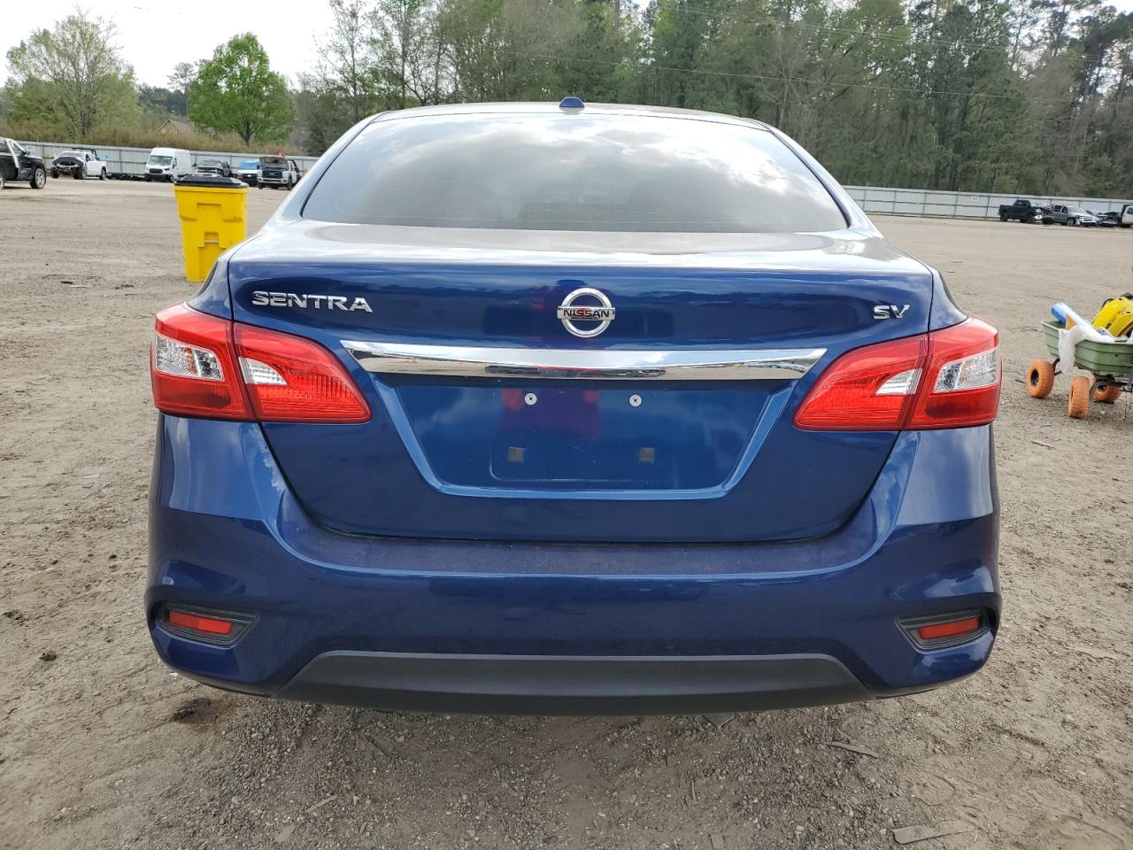 VIN: 3N1AB7AP6JY271058 2018 NISSAN SENTRA