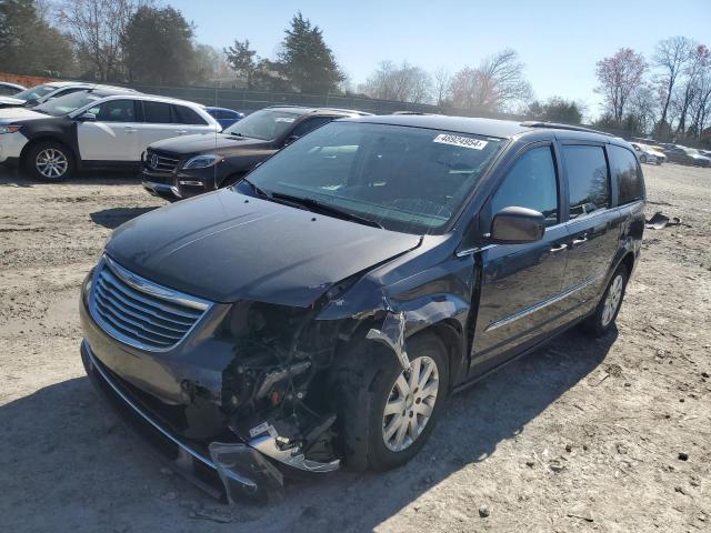 Lot #2452870493 2016 CHRYSLER TOWN & COU salvage car