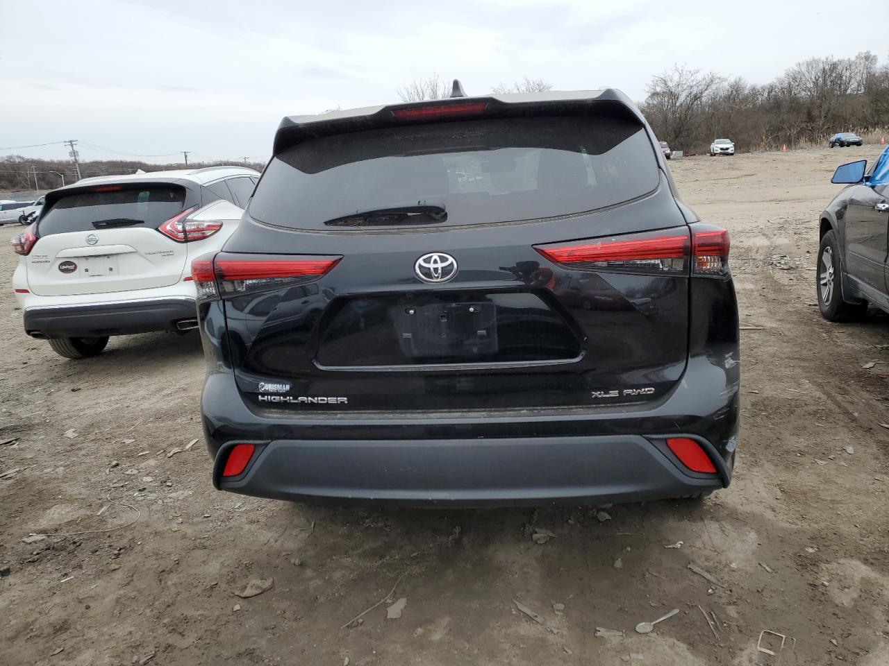 5TDGZRBH8MS086527 2021 Toyota Highlander Xle