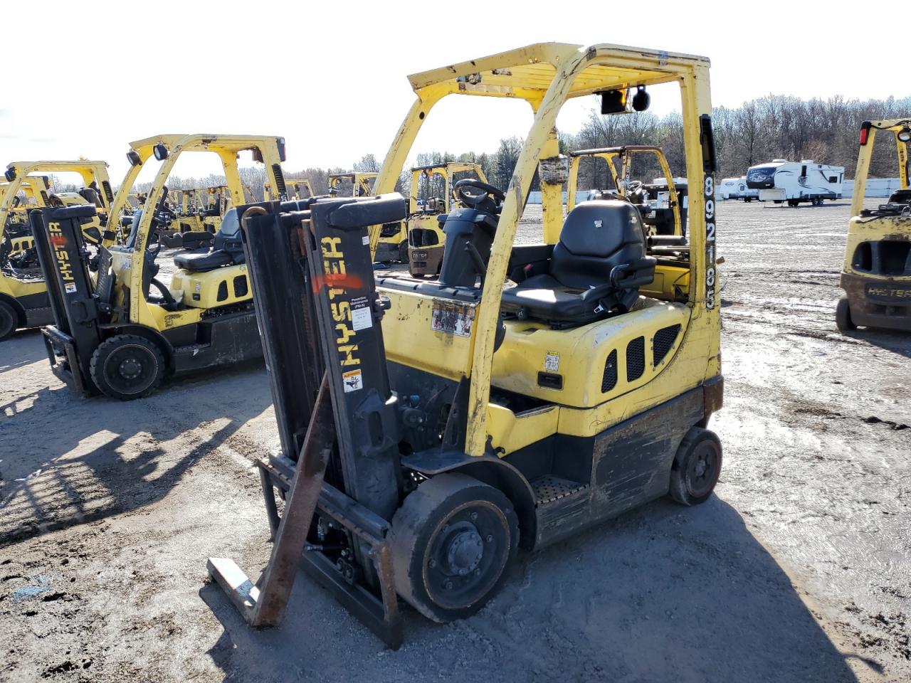 Lot #3242791985 2010 HYST FORKLIFT