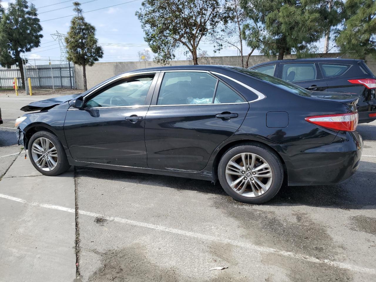 4T1BF1FK9GU501070 2016 Toyota Camry Le