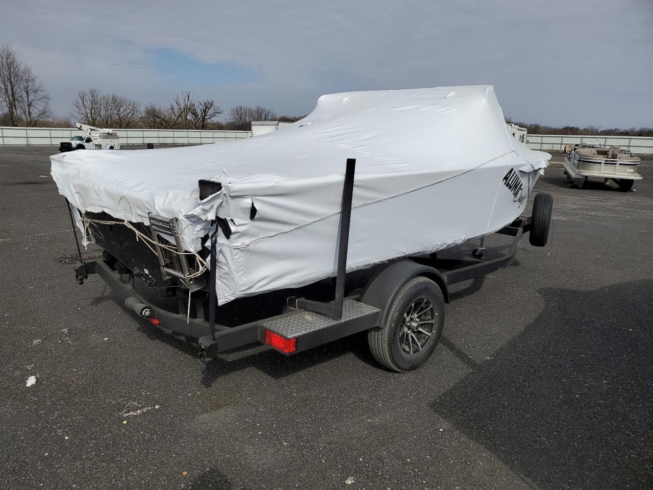 Lot #2507699076 2024 BOAT W/TRAILER