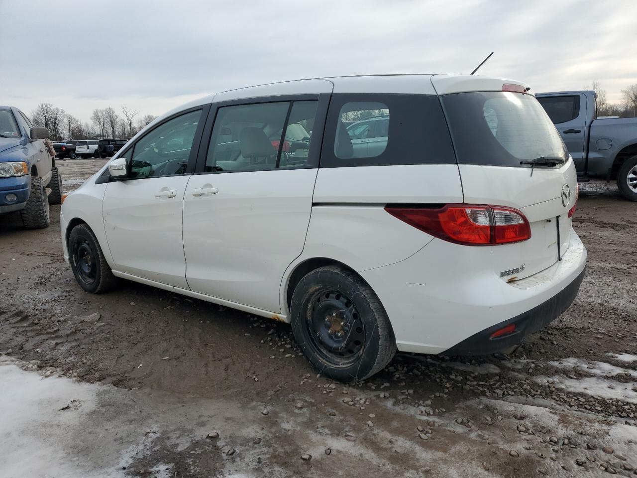 JM1CW2BL8D0145081 2013 Mazda 5