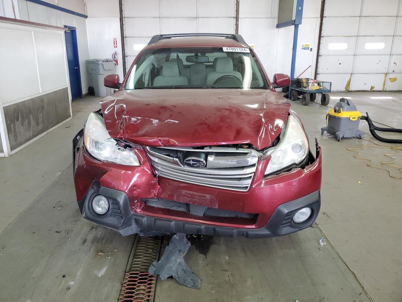 4S4BRBCC4E3237012 2014 Subaru Outback 2.5I Premium