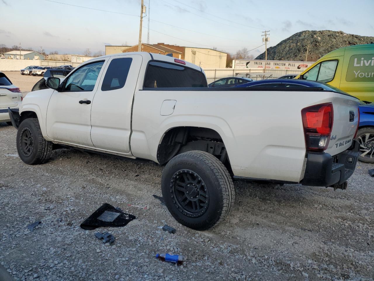 2020 Toyota Tacoma Access Cab vin: 5TFSX5EN8LX071268