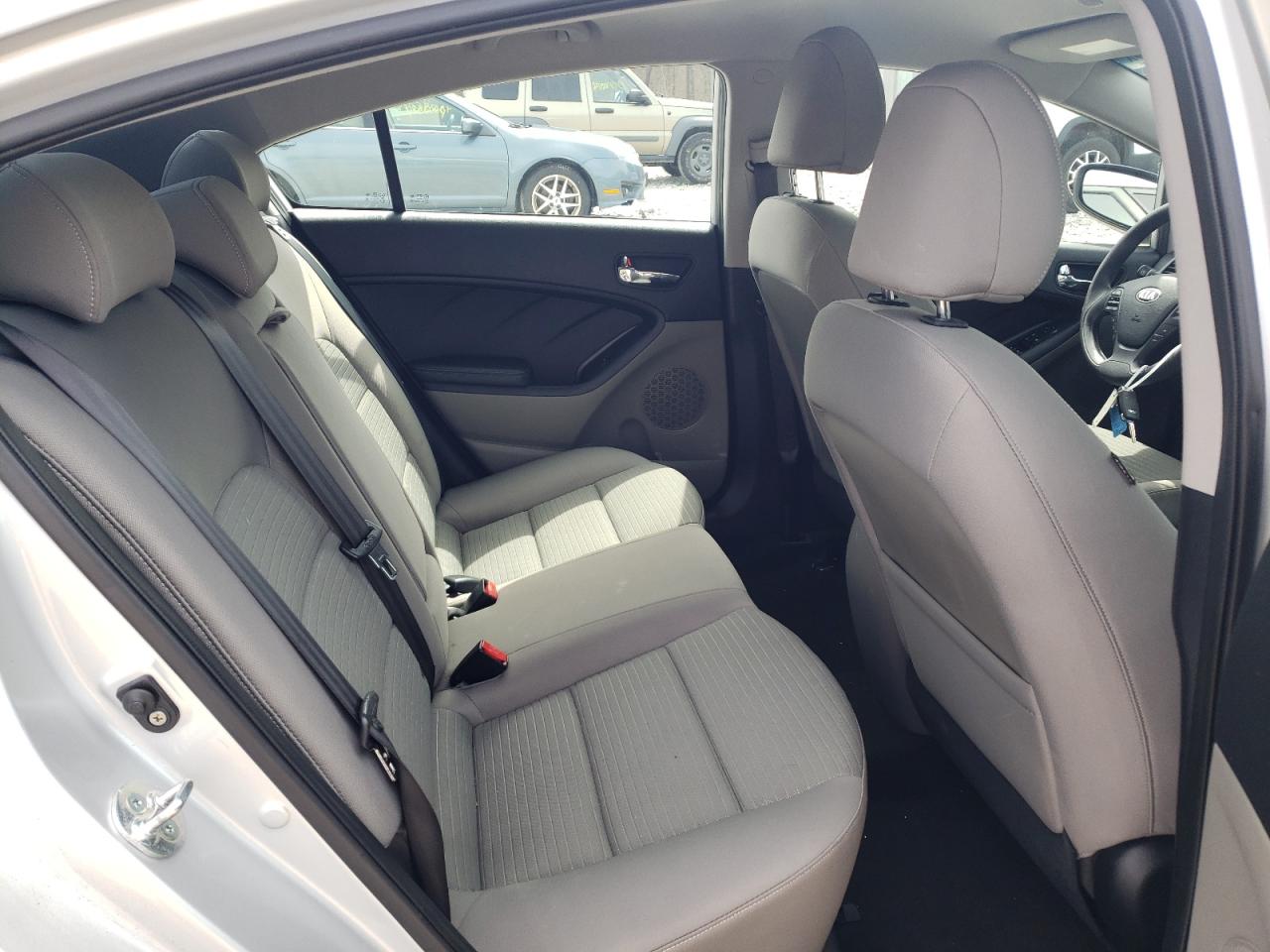 KNAFX4A67F5386523 2015 Kia Forte Lx