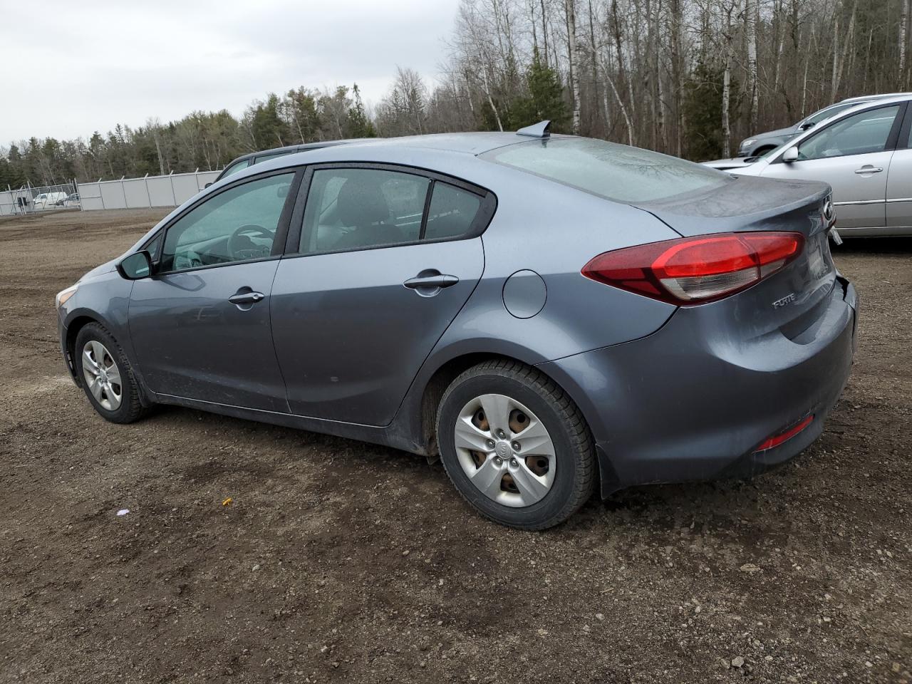 3KPFL4A75HE026133 2017 Kia Forte Lx