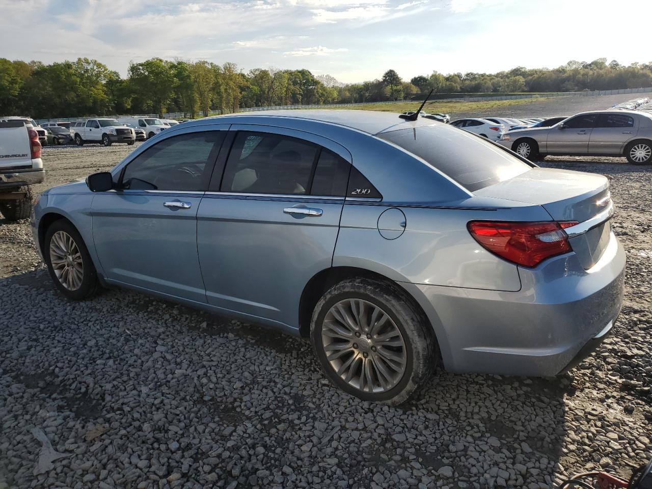 1C3CCBCG4CN120937 2012 Chrysler 200 Limited