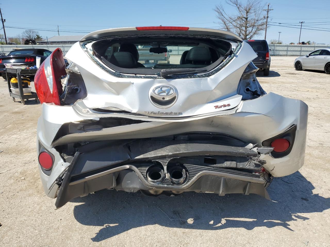 KMHTC6AE7FU231394 2015 Hyundai Veloster Turbo