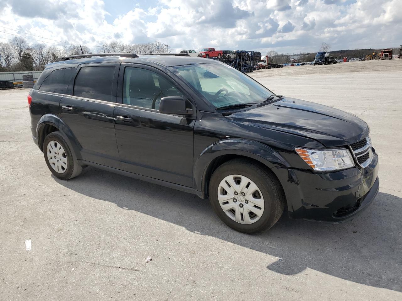 3C4PDCABXJT519534 2018 Dodge Journey Se