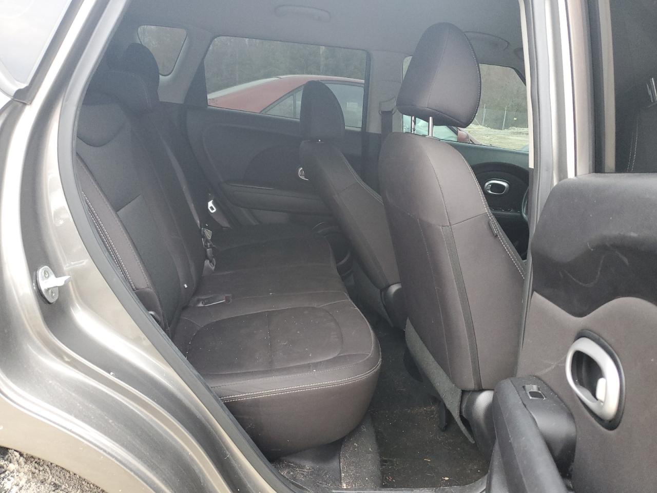 KNDJN2A2XK7673597 2019 Kia Soul