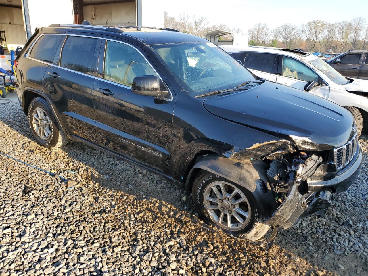 1C4RJEAG0KC816723 2019 Jeep Grand Cherokee Laredo