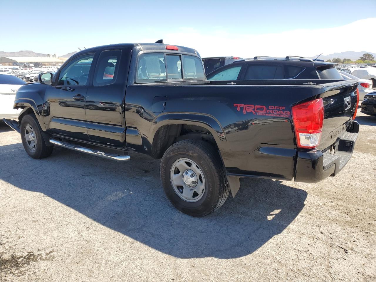 2016 Toyota Tacoma Access Cab vin: 5TFRX5GN0GX063621