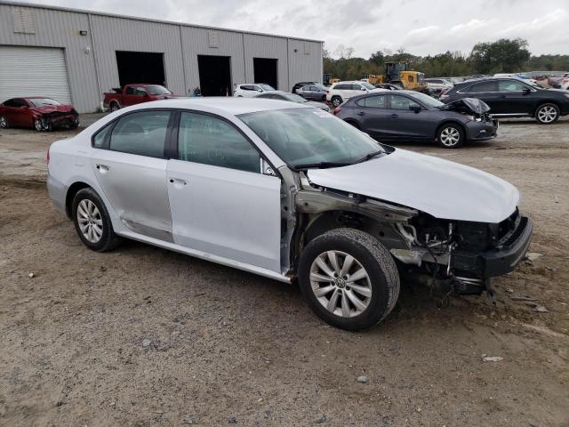 2015 VOLKSWAGEN PASSAT S - 1VWAT7A34FC050434