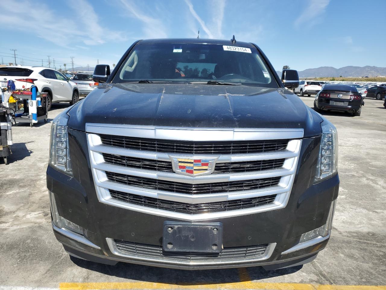 1GYS3HKJ3JR115199 2018 Cadillac Escalade Esv Luxury