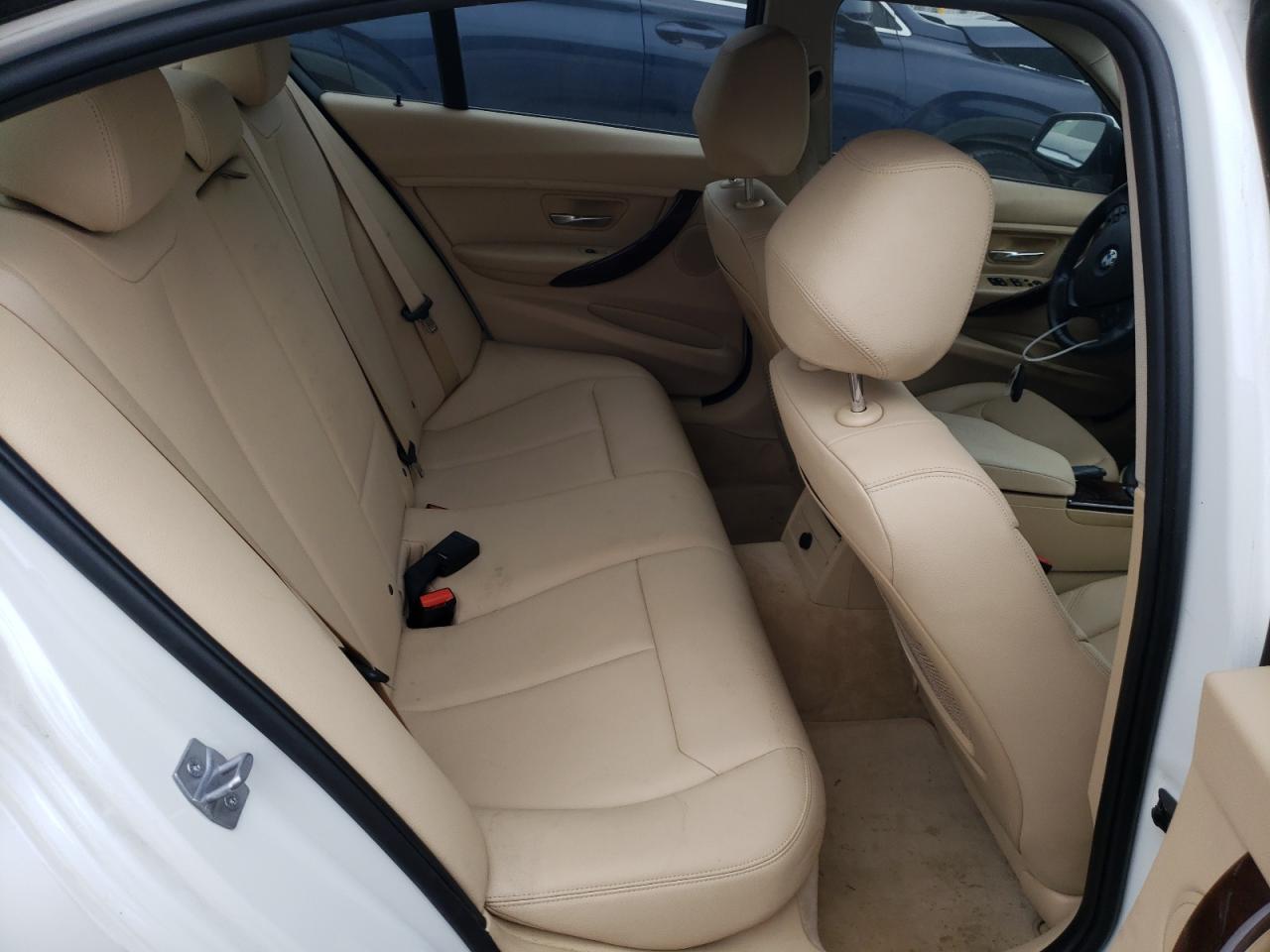 WBA3B1C51EP680538 2014 BMW 320 I