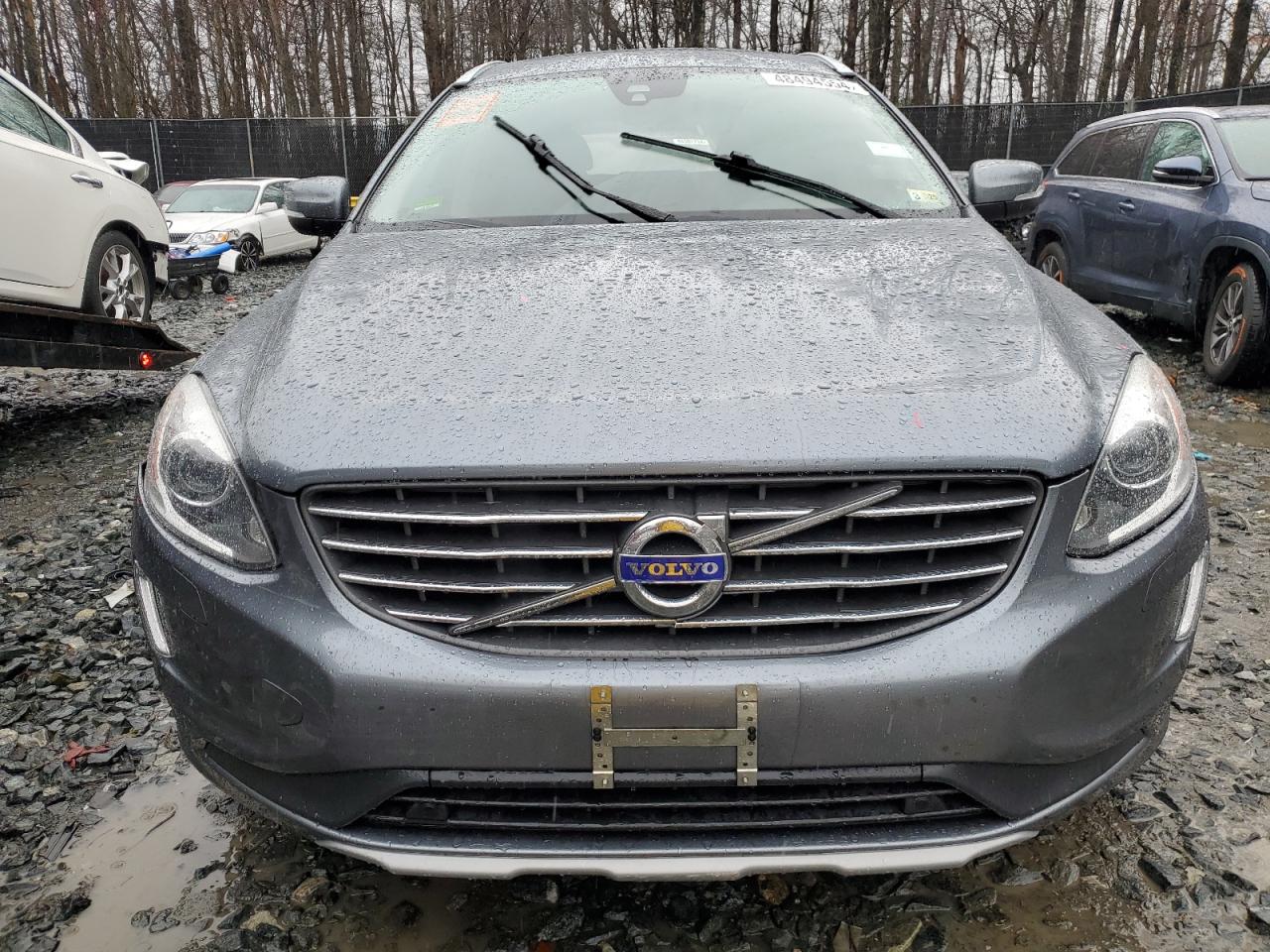 Lot #2461899169 2017 VOLVO XC60 T6 IN