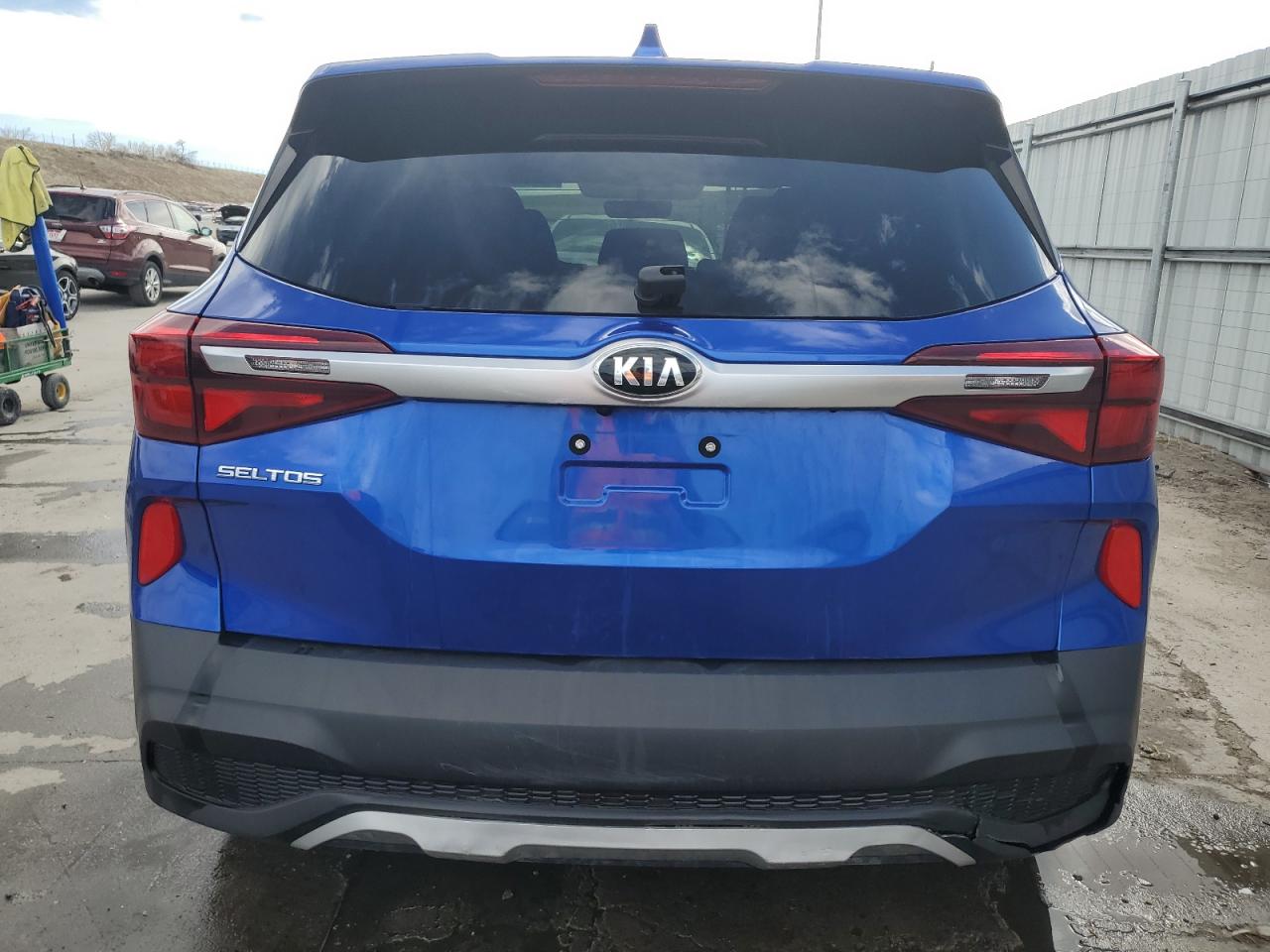 2021 Kia Seltos Lx vin: KNDEPCAA9M7061919