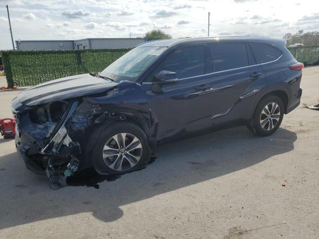 VIN 5TDHZRAH5MS524409 2021 Toyota Highlander, Xle no.1