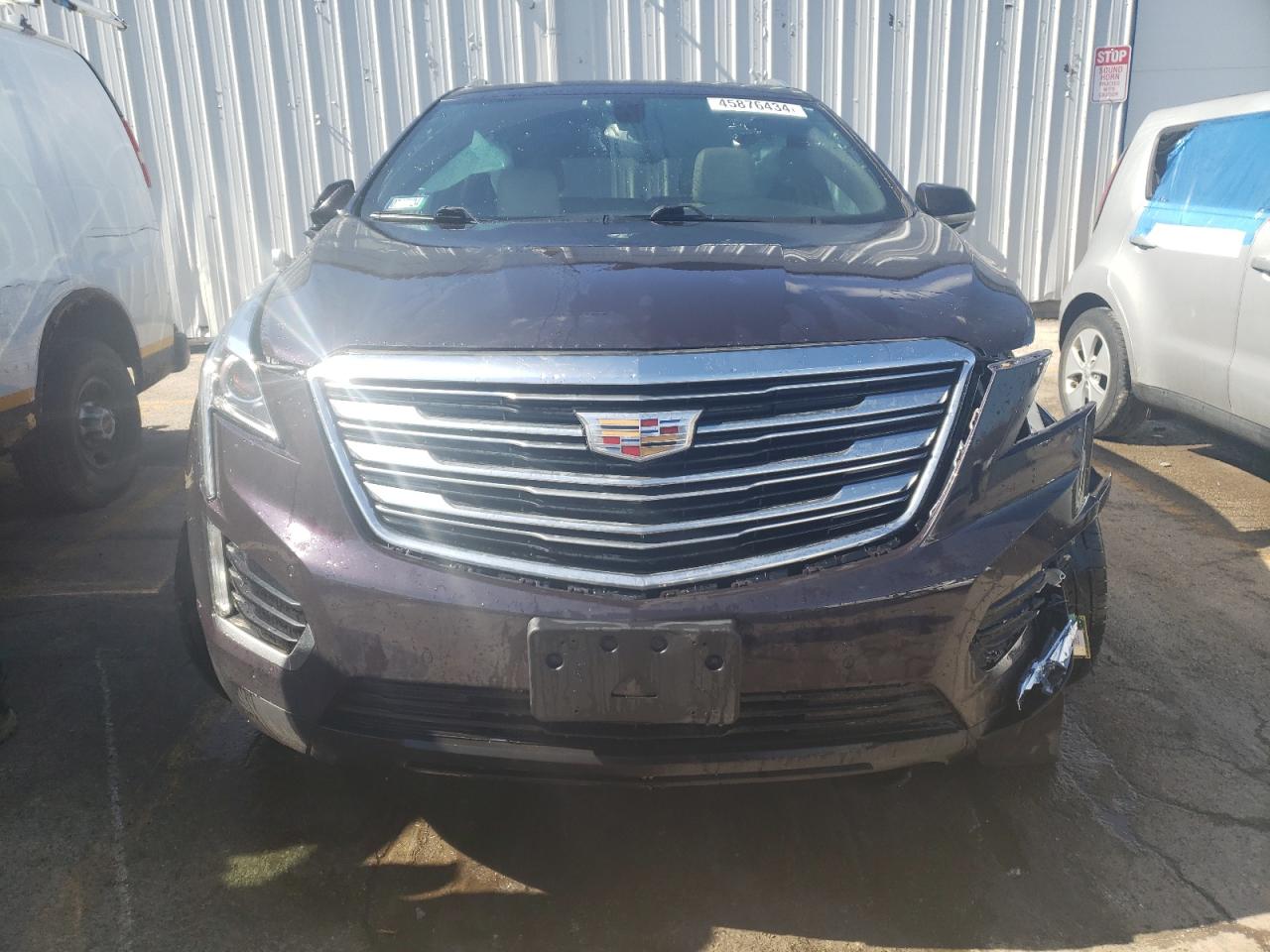 1GYKNDRS9JZ198882 2018 Cadillac Xt5 Luxury