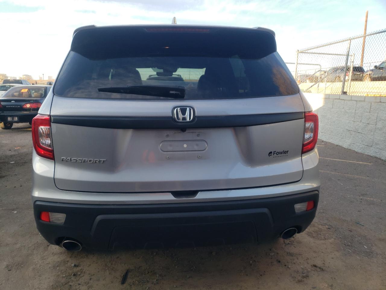 2021 Honda Passport Exl vin: 5FNYF7H56MB013952