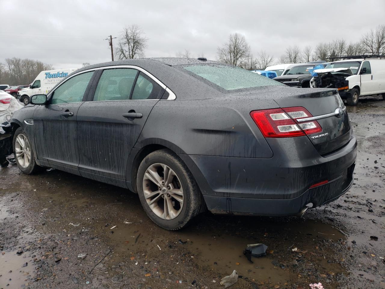 1FAHP2E81FG122932 2015 Ford Taurus Sel