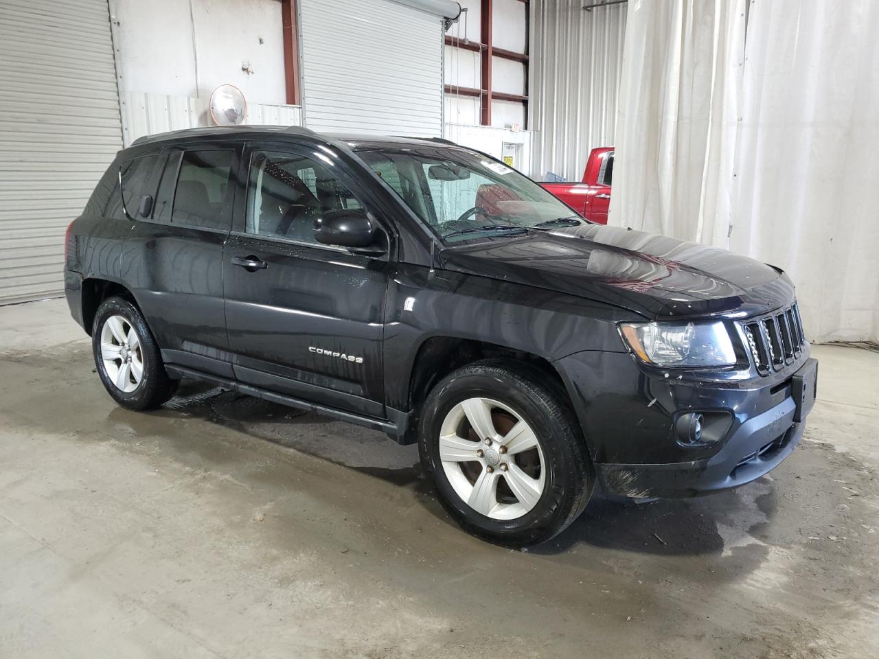 2014 Jeep Compass Latitude vin: 1C4NJDEBXED647719