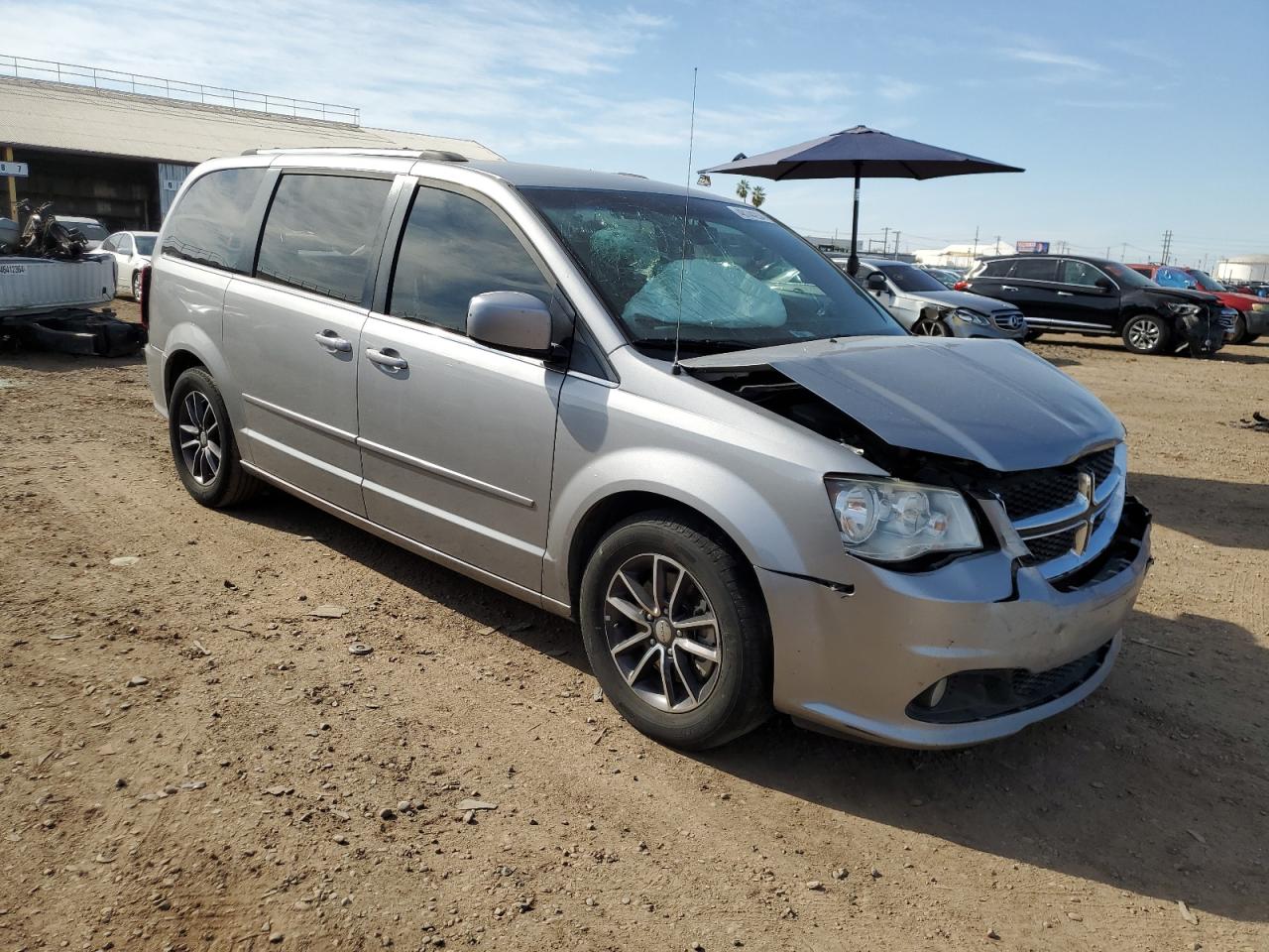 2C4RDGCG8HR671270 2017 Dodge Grand Caravan Sxt