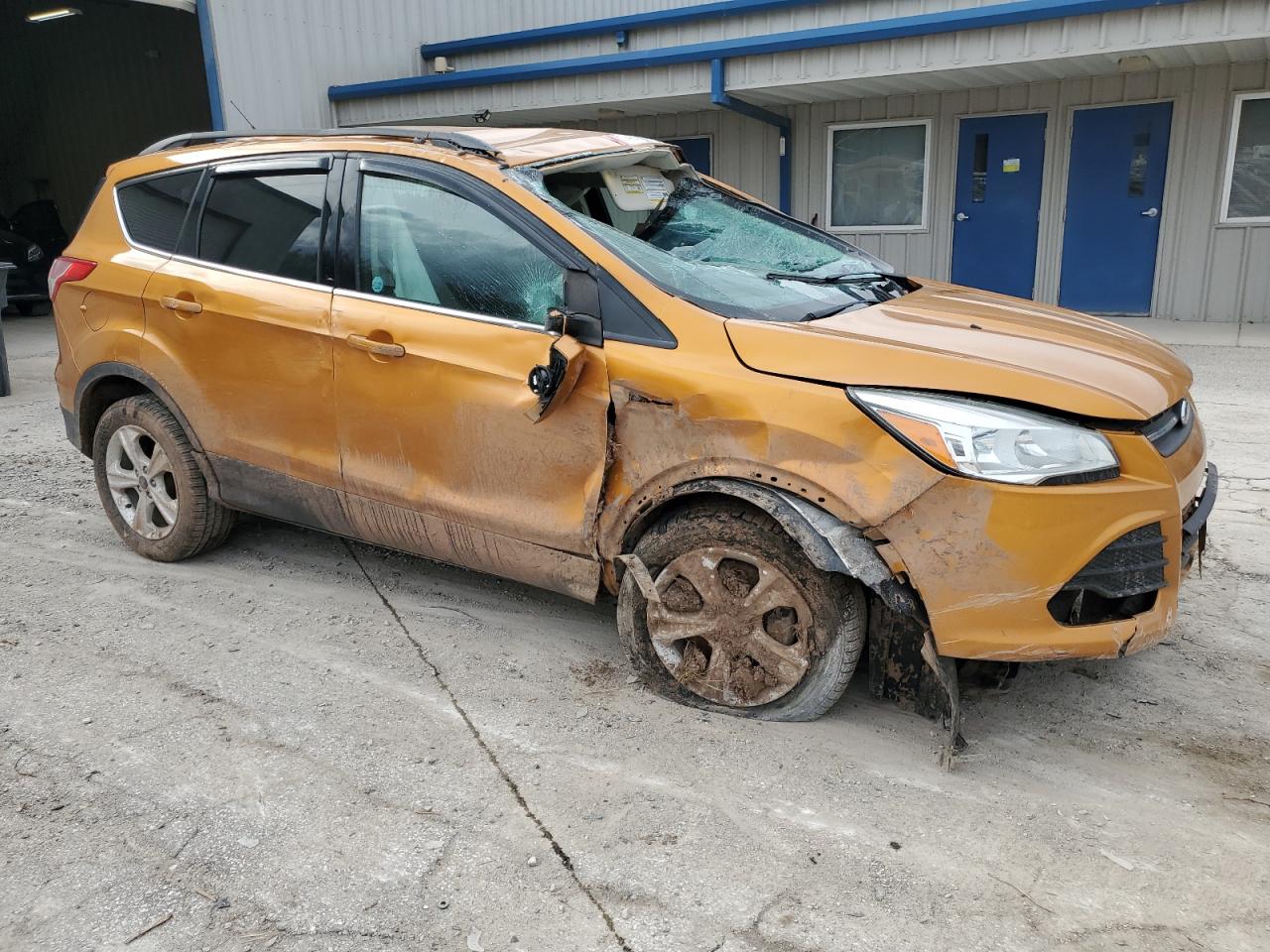 1FMCU9G9XGUC83547 2016 Ford Escape Se