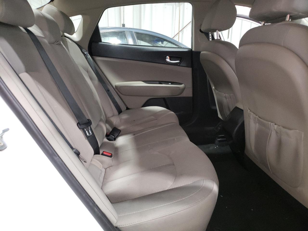 5XXGT4L34GG055756 2016 Kia Optima Lx