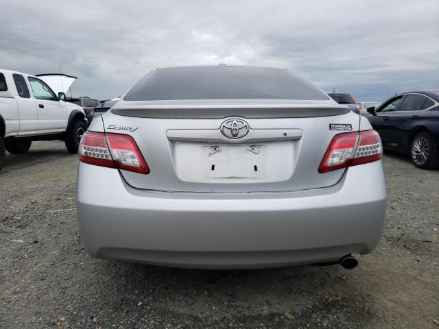 Lot #2487130890 2010 TOYOTA CAMRY BASE salvage car