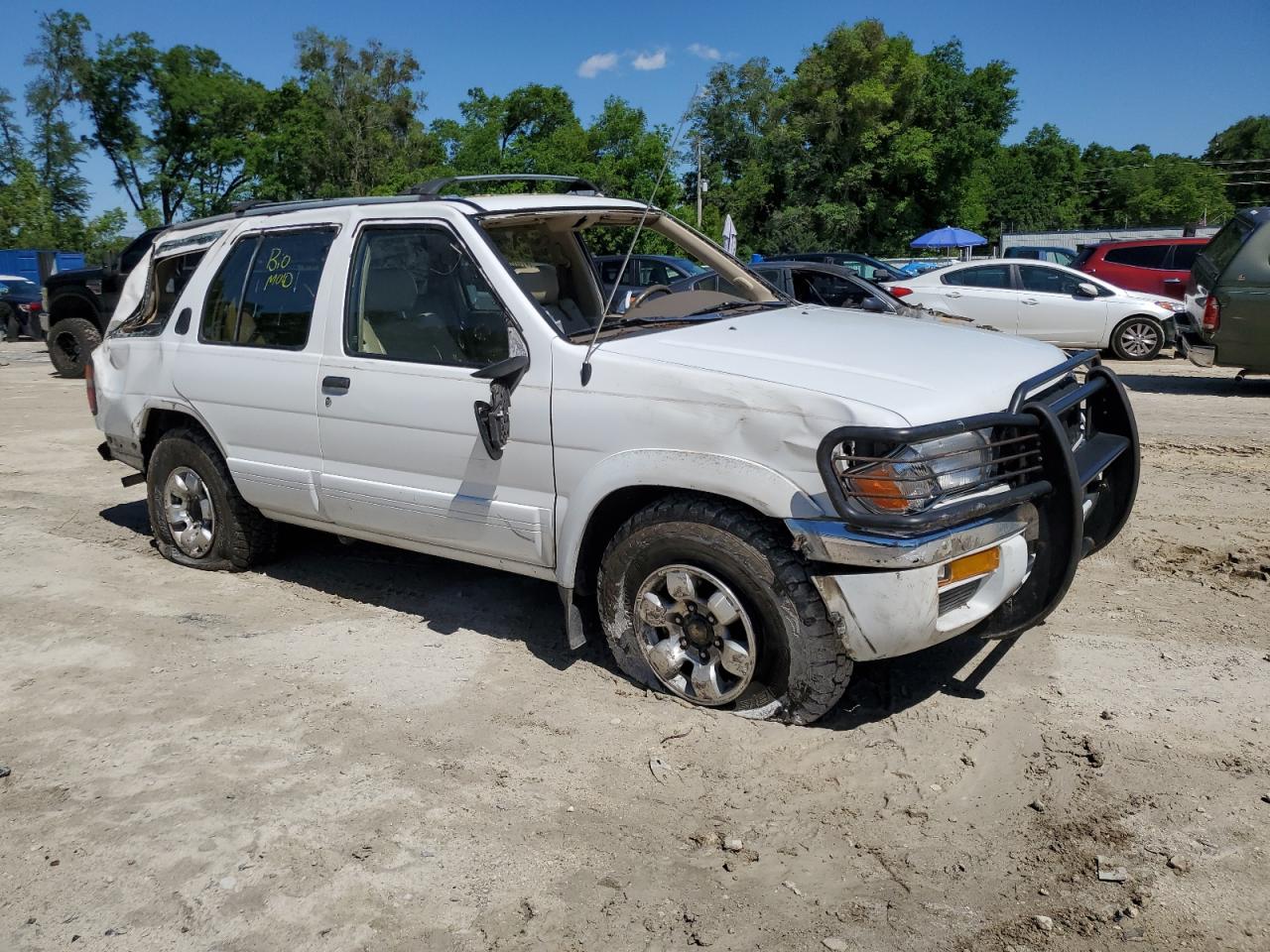 JN8AR05S3XW321160 1999 Nissan Pathfinder Xe