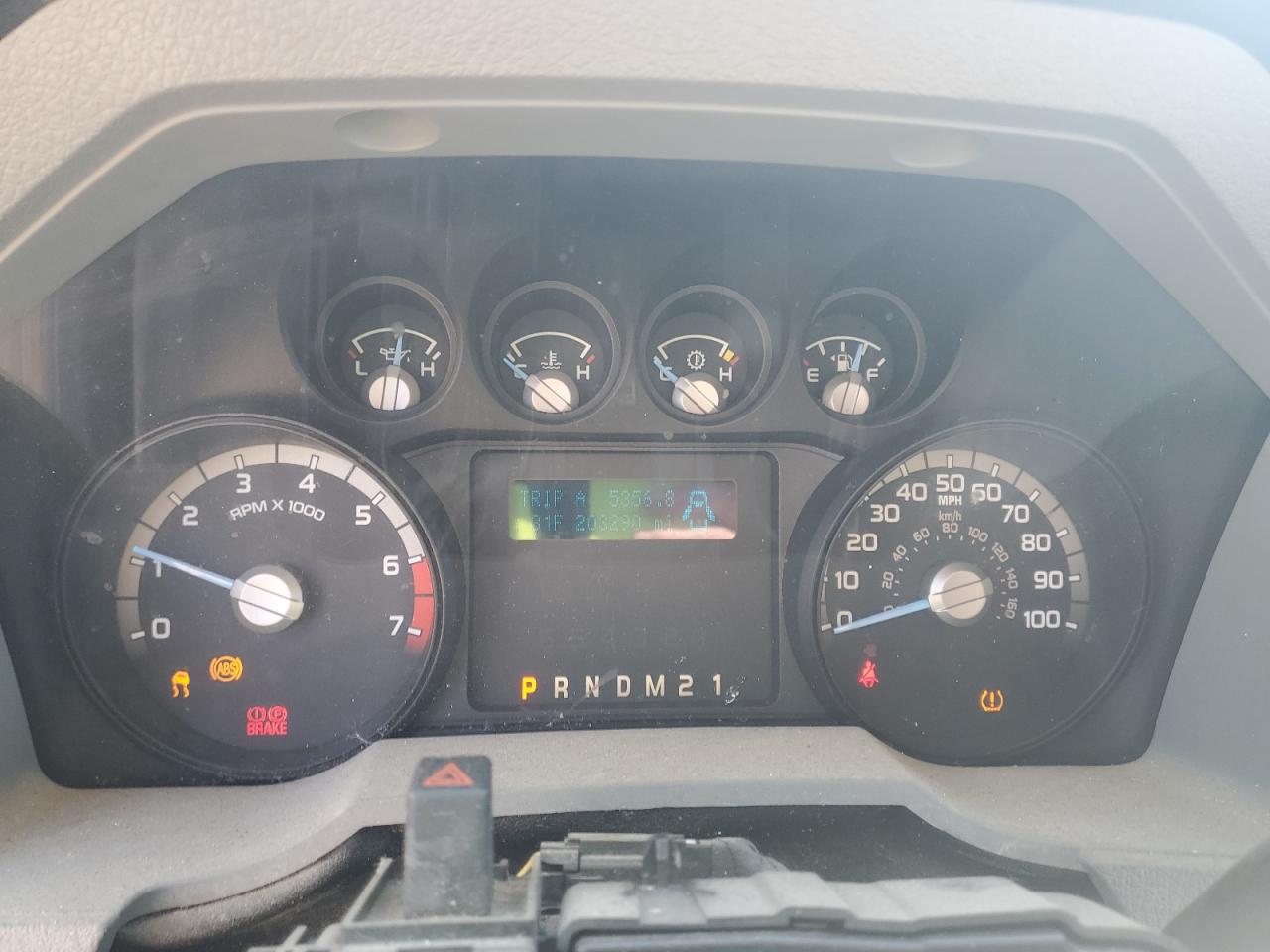 VIN: 1FDBF2A61GEC47249 2016 FORD F250