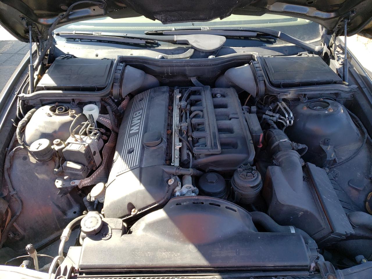 WBADM6345YGU20733 2000 BMW 528 I Automatic